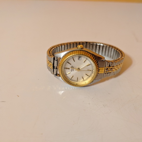 Pulsar Women's Watch - Picture 3 of 3